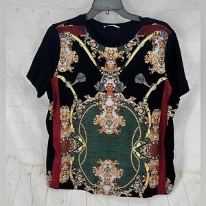 ZARA TOP
MADE IN PORTUGAL
BASIC
EUR/USA. S. MEX 26